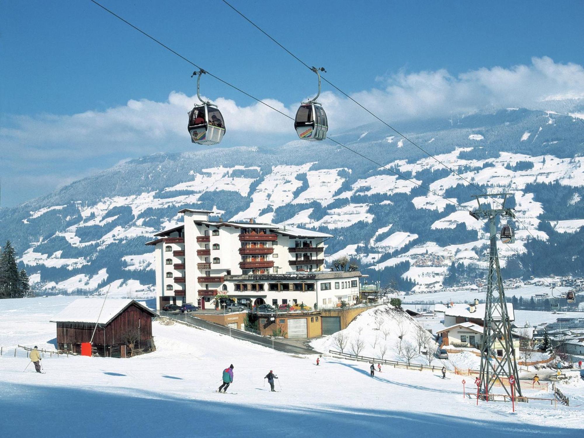 Spacious Holiday Flat Close To The Ski Area Uderns Extérieur photo